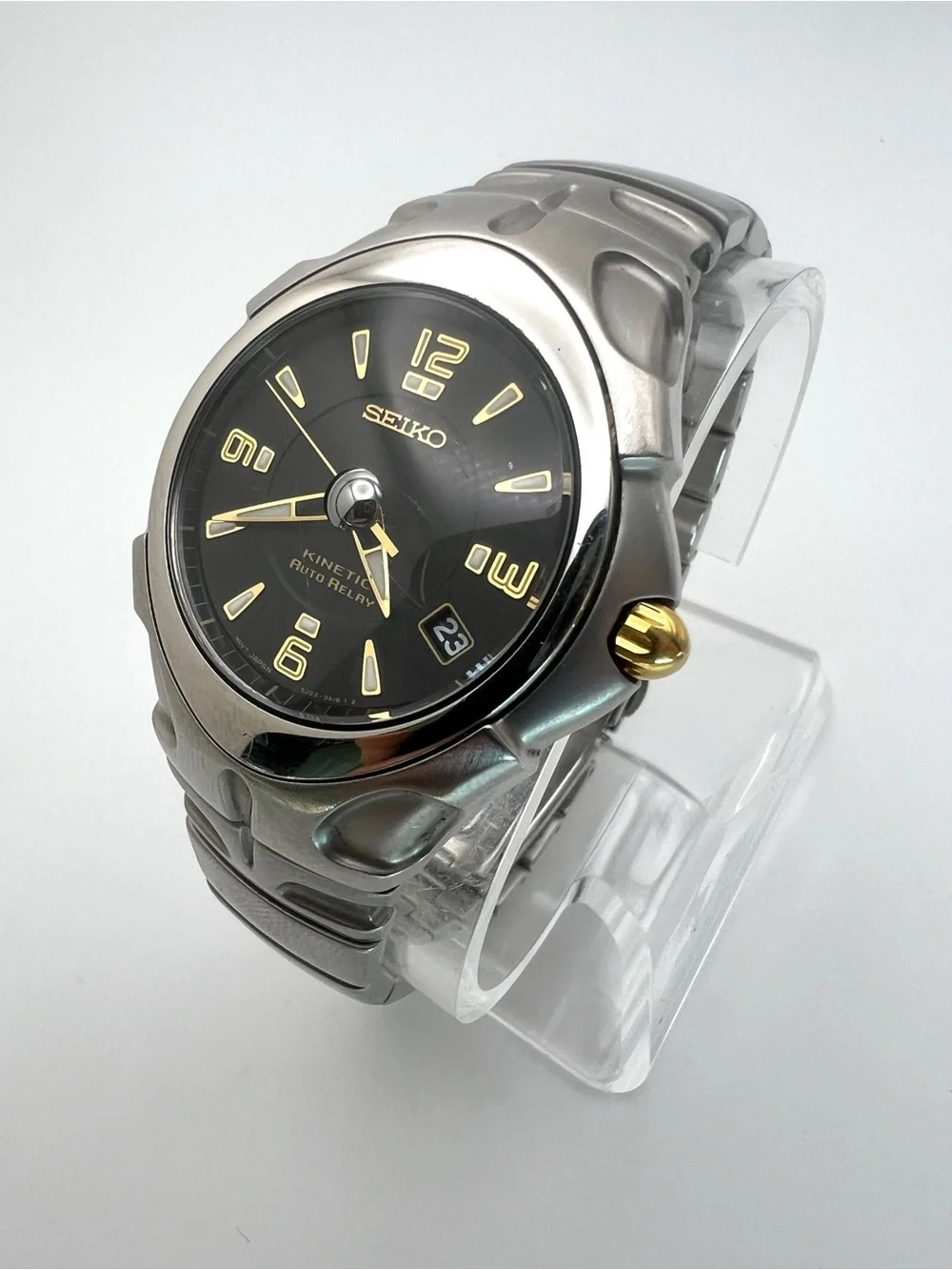 Seiko Kinetic Auto Relay Black Dial Stainless Steel Watch with Gold Accents